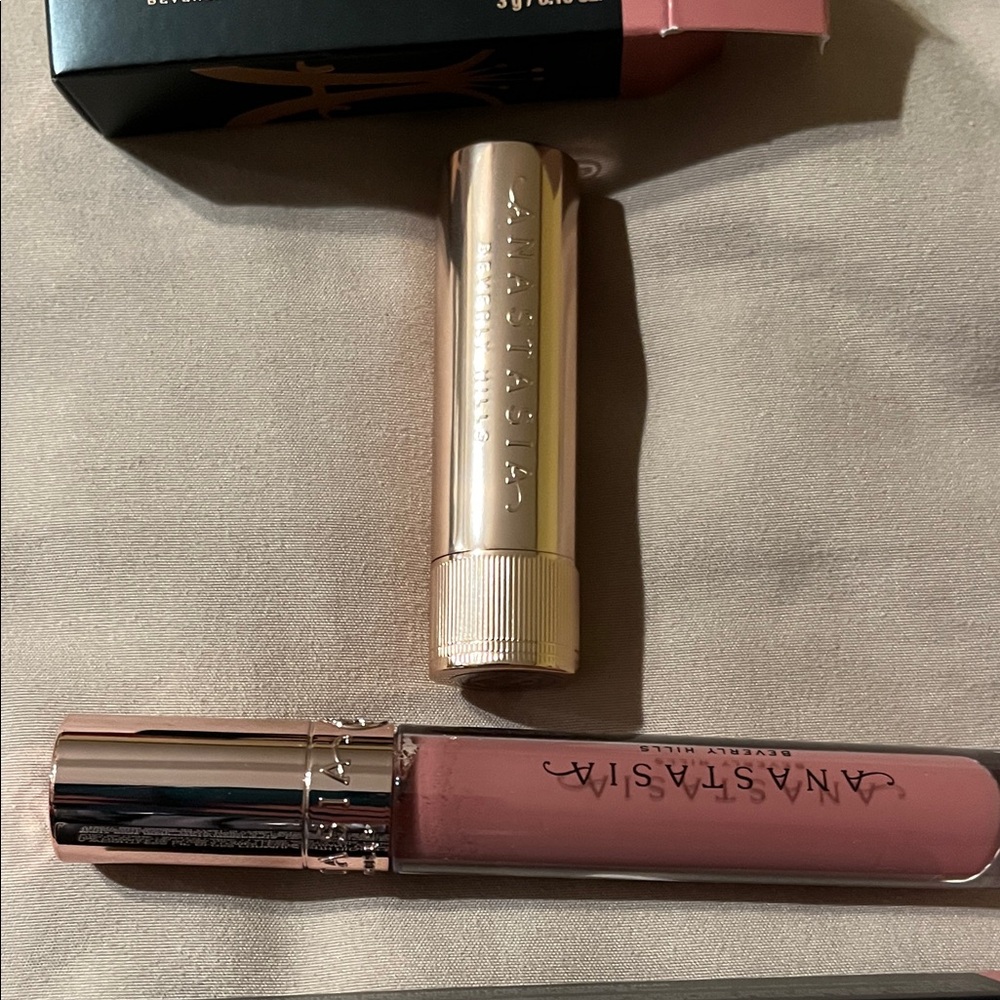 NIB Anastasia Beverly Hills Satin Lipstick and Lip Gloss - Dusty Rose - Picture 3 of 6